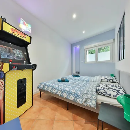 Arkade - Gaming Proche Gare - Jeux *